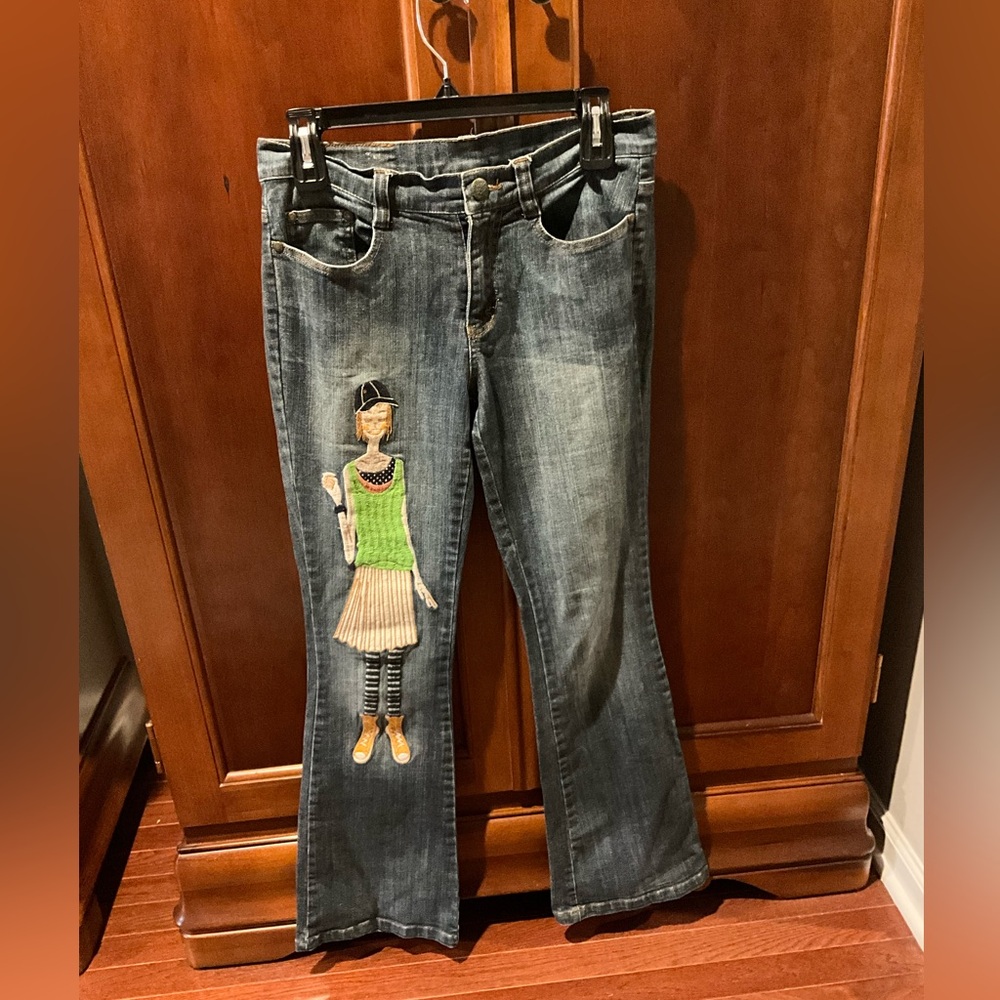 Urban Stuff USA Women’s Blue Denim Jeans with Appliqué Detail Size 4